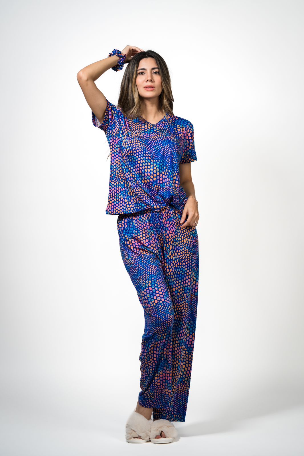 B36- Pantalón y Blusa de Manga Corta