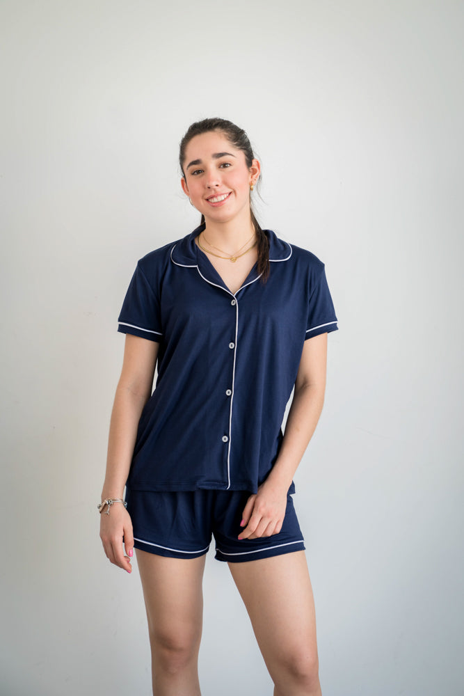 E22- Short y Blusa de Botones Manga Corta