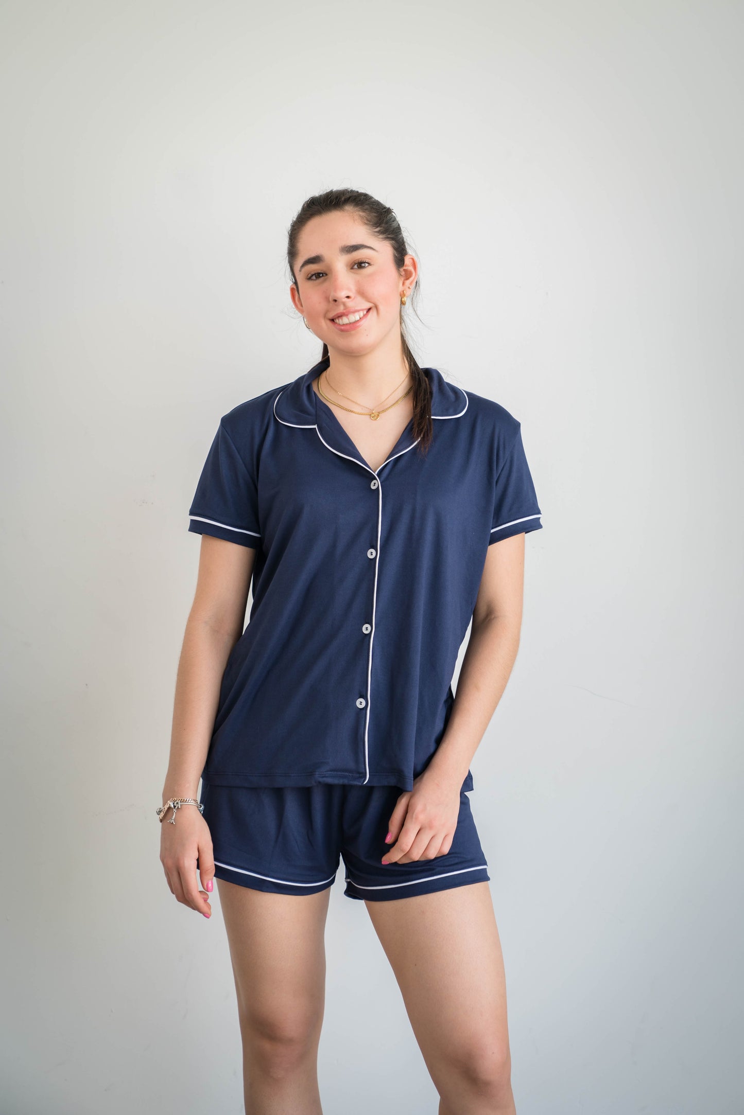 E22- Short y Blusa de Botones Manga Corta