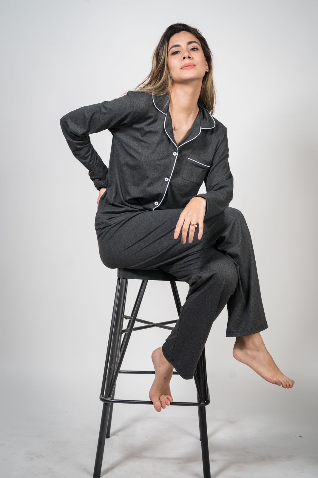 H30- Pantalón y Blusa de Botones Manga Larga