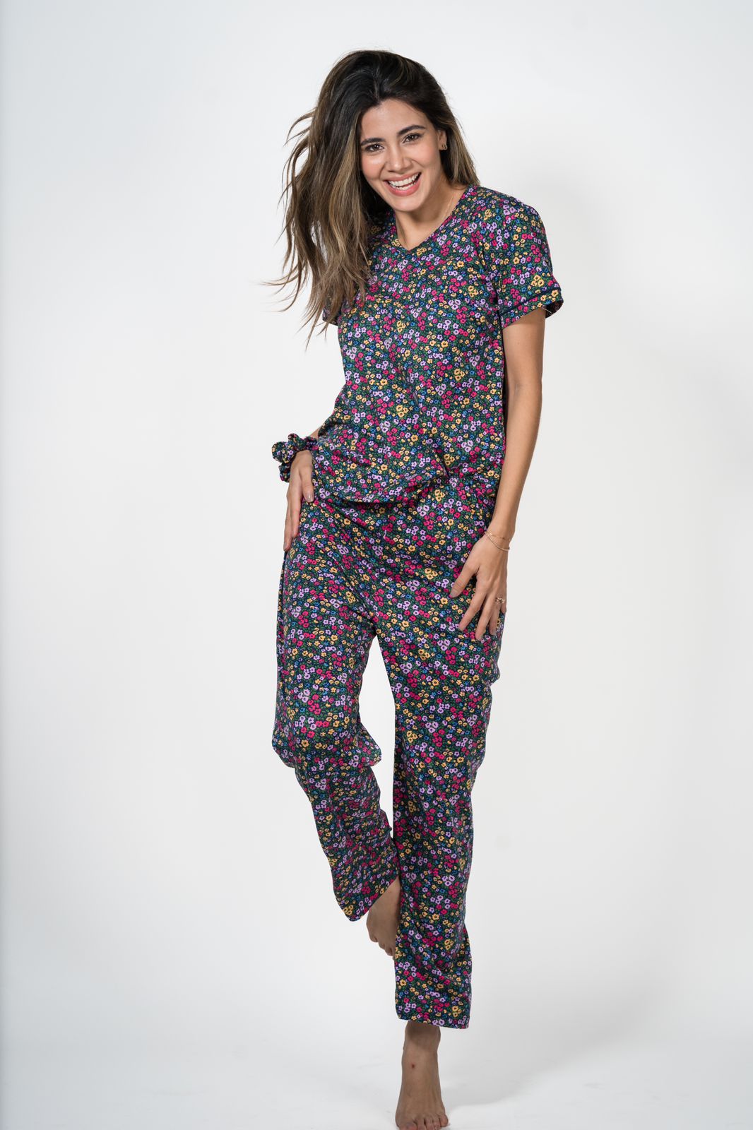 B18- Pantalón y Blusa Manga Corta